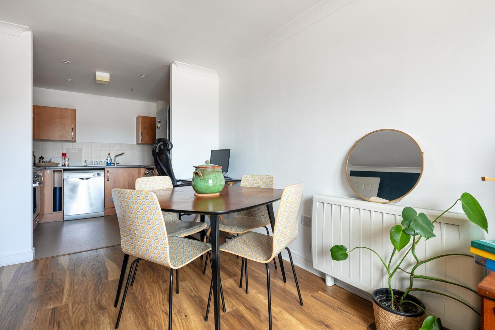 Appartamento Orange Flat By Lower Regent Canal Londra Esterno foto